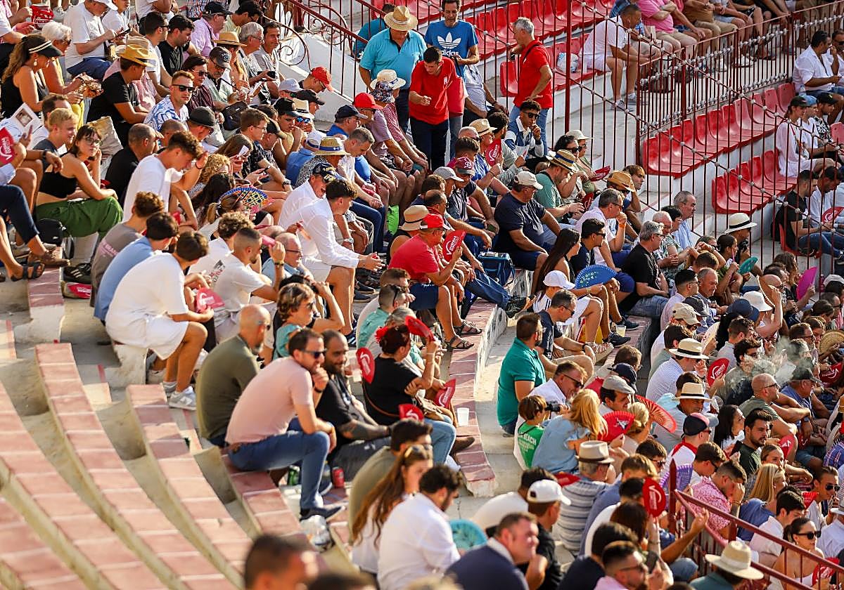 El tendido de sol, animado.