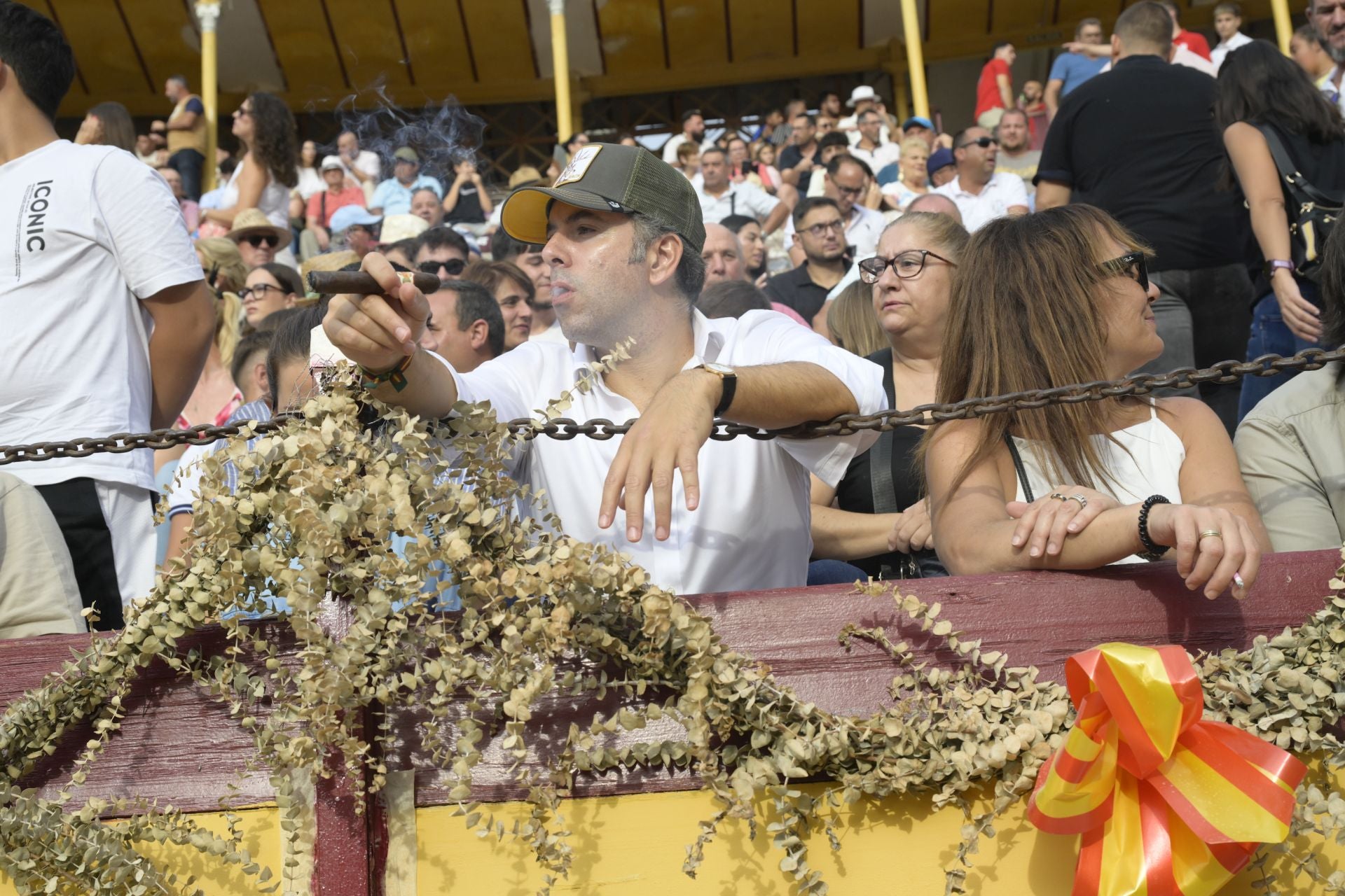 Ambiente de la corrida de rejones, en imágenes
