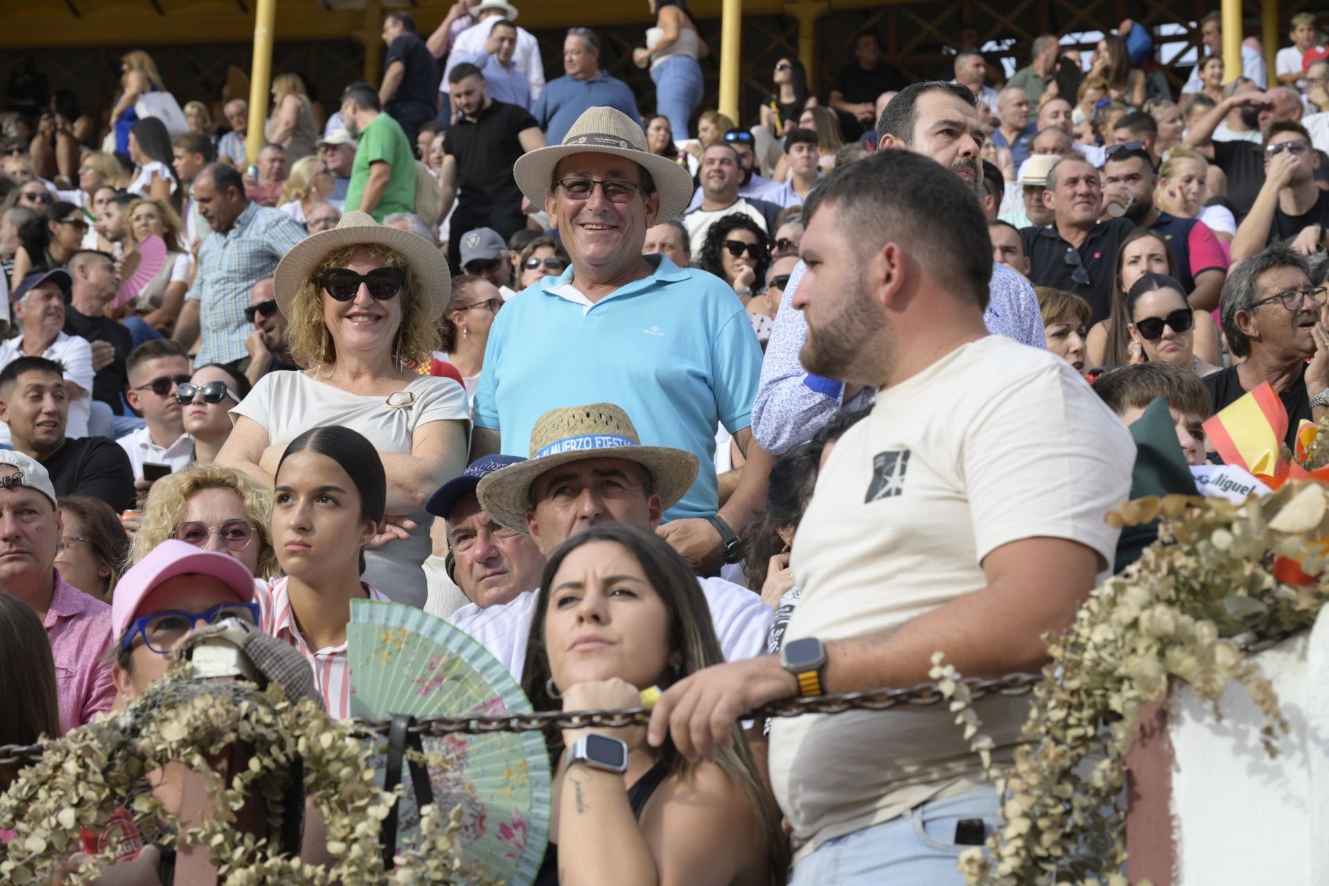 Ambiente de la corrida de rejones, en imágenes
