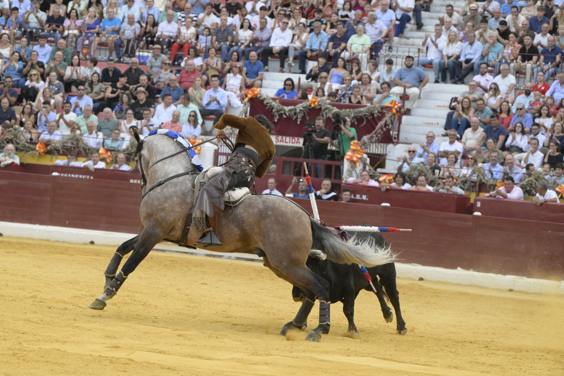 Las imágenes de la corrida de rejones de la Feria de Taurina de Murcia