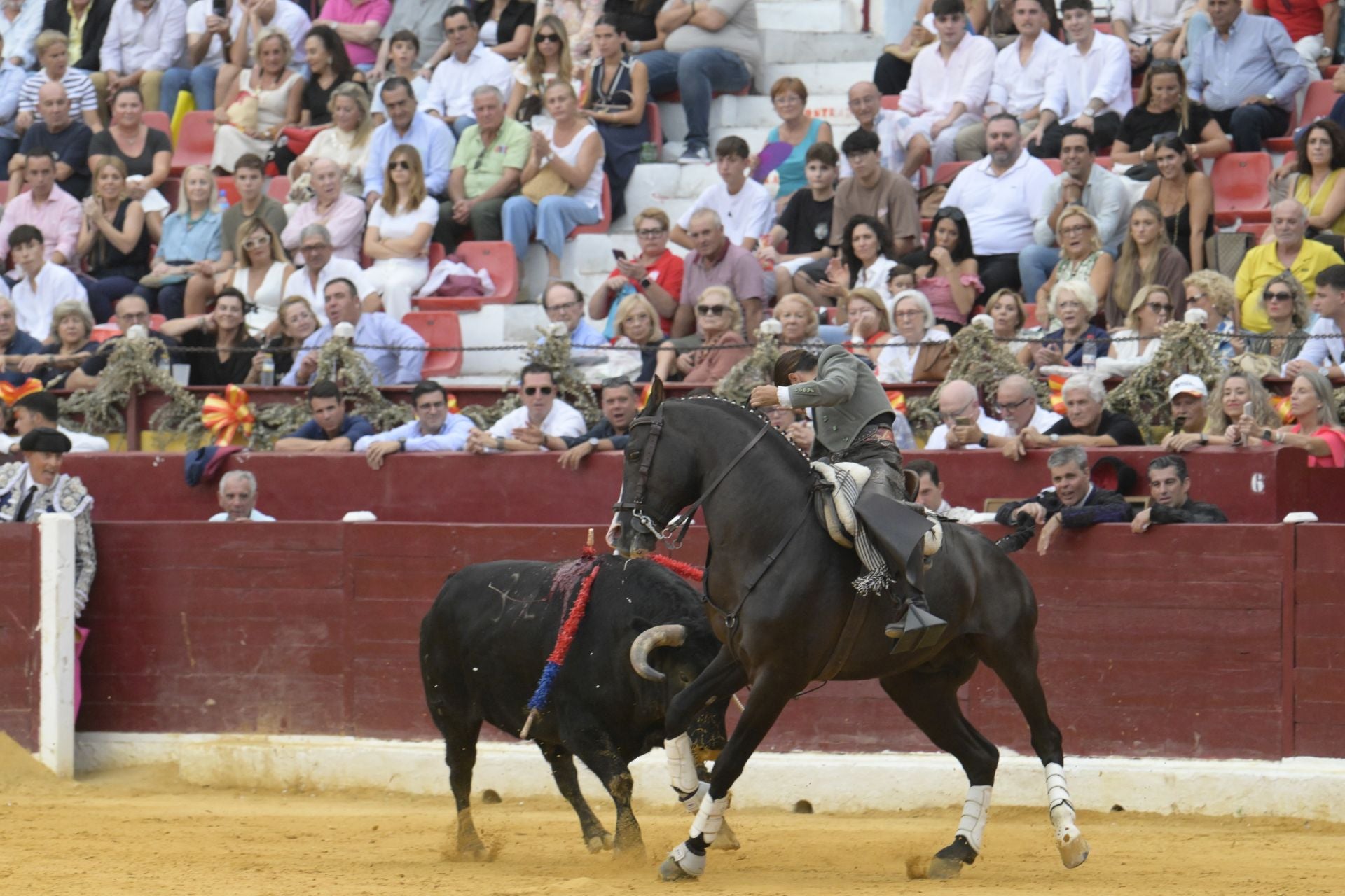 Las imágenes de la corrida de rejones de la Feria de Taurina de Murcia