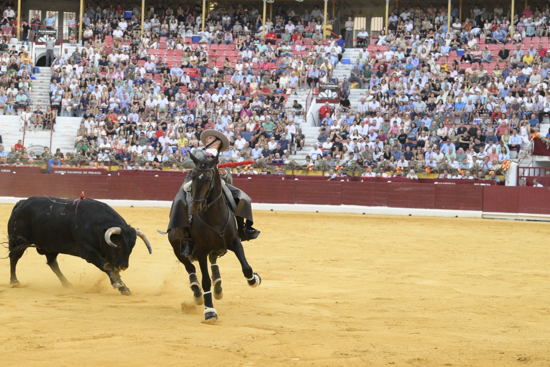 Las imágenes de la corrida de rejones de la Feria de Taurina de Murcia