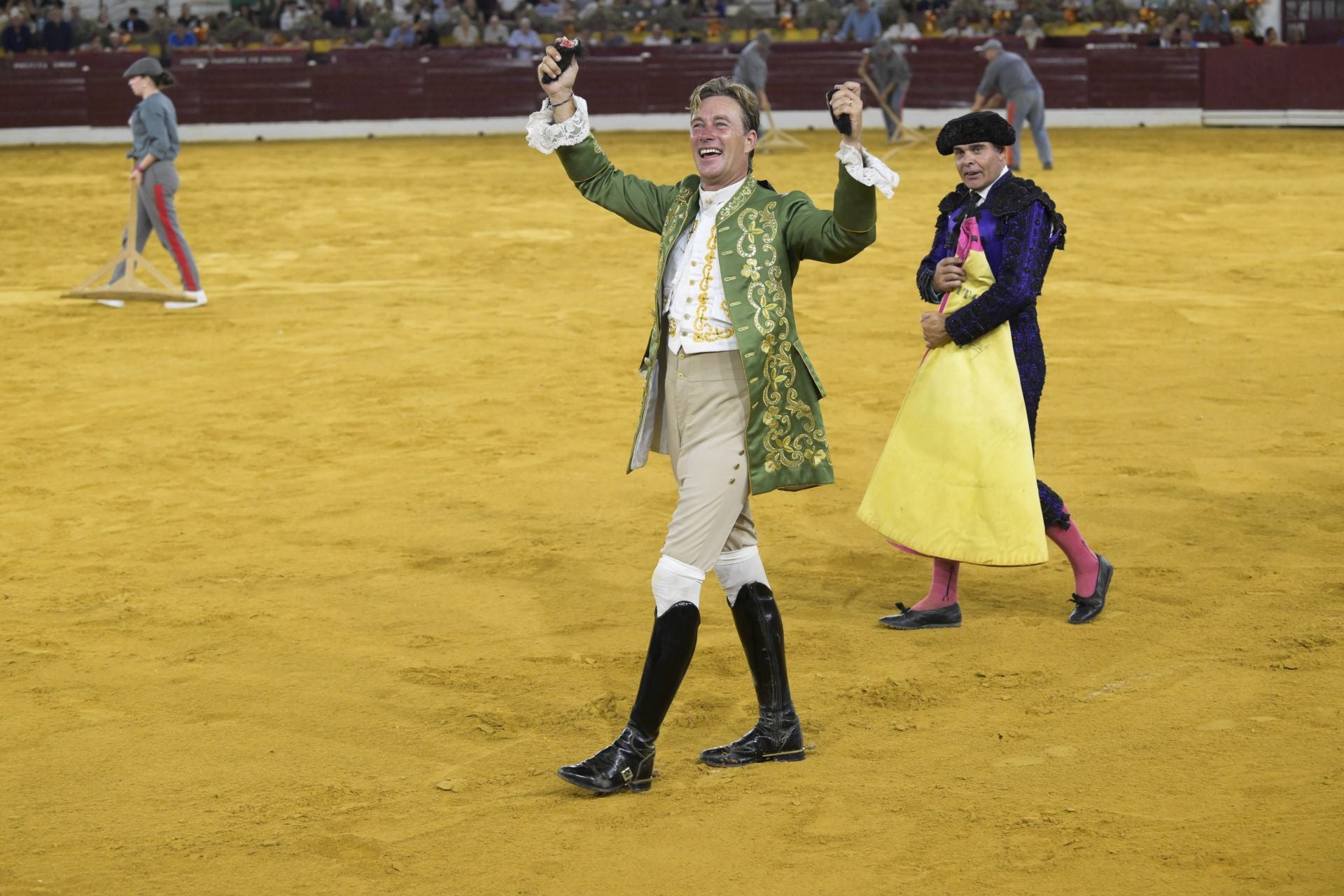 Las imágenes de la corrida de rejones de la Feria de Taurina de Murcia