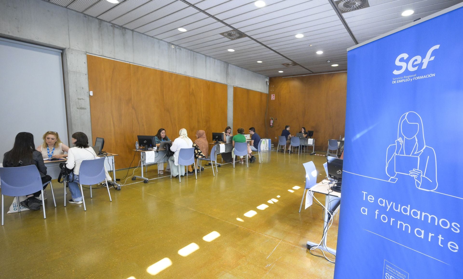 La inauguración de la Feria Regional de Empleo y Formación, en imágenes