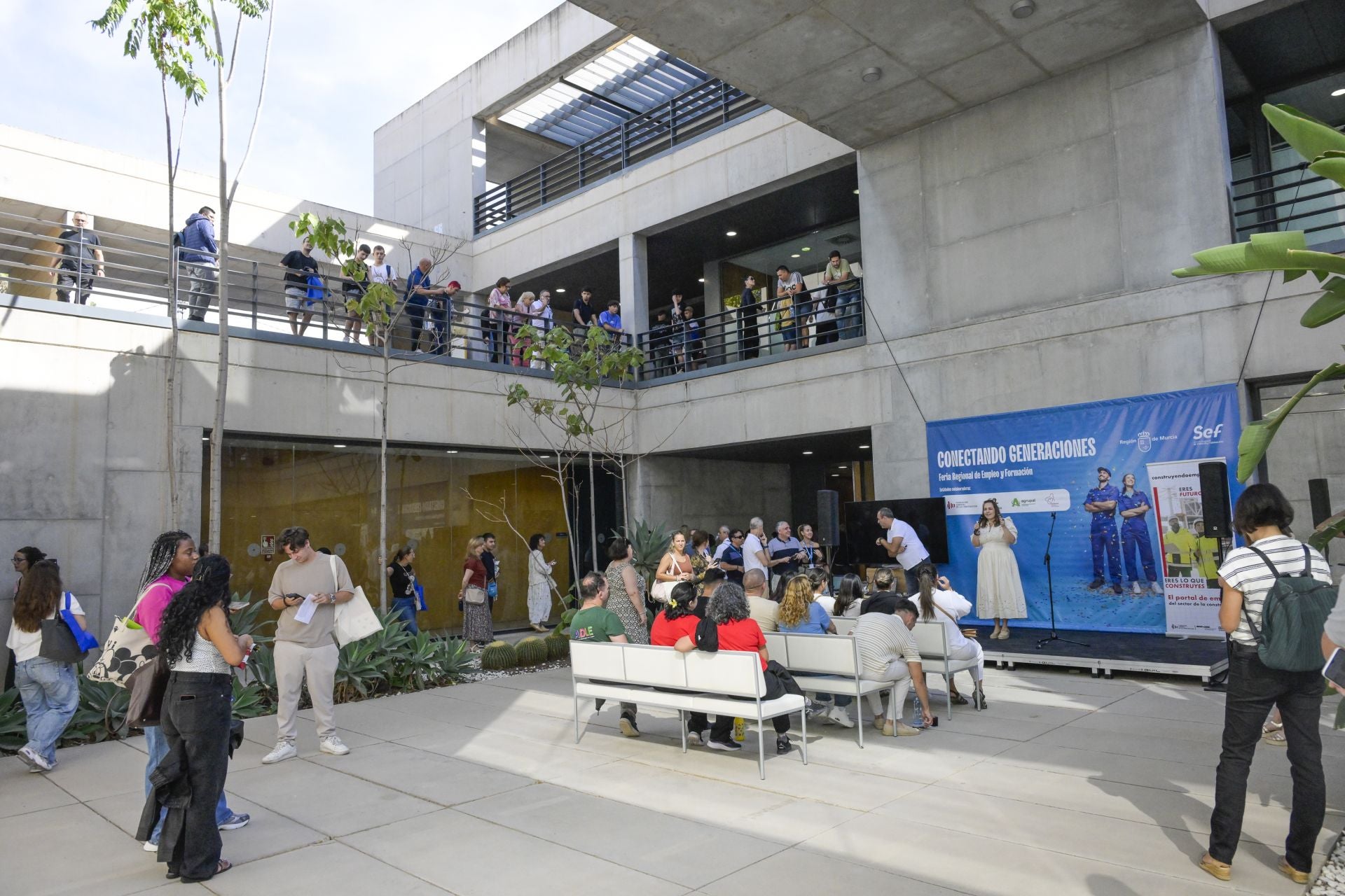 La inauguración de la Feria Regional de Empleo y Formación, en imágenes