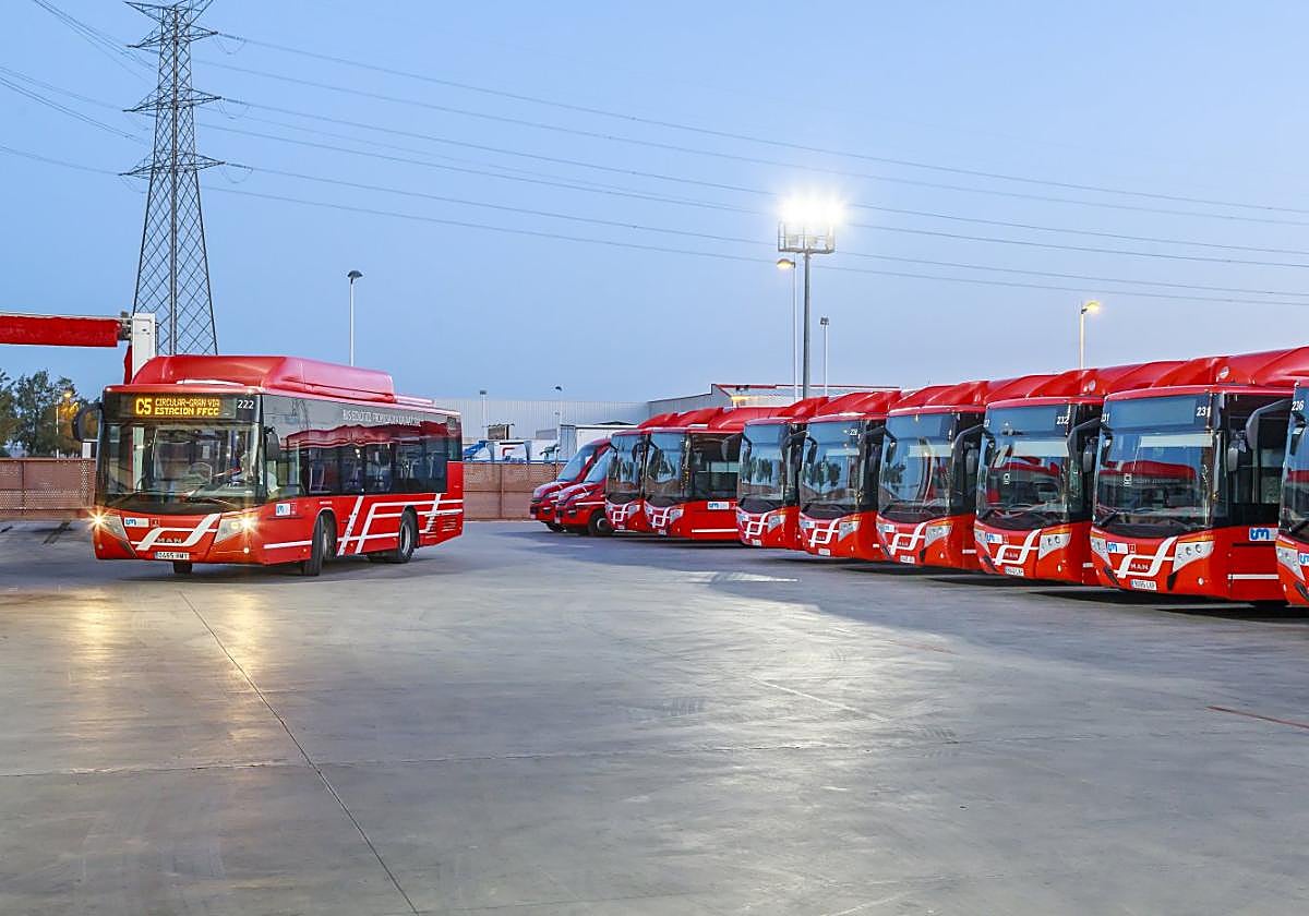Flota del servicio urbano 100% sostenible de Murcia.