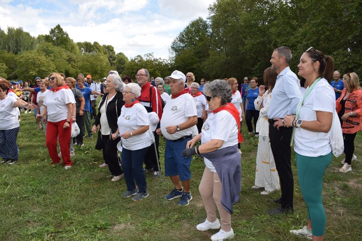 Un momento de la visita del alcalde y la directora general a las Fuentes del Marqués.