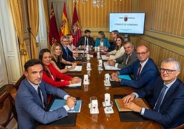 El Consejo de Gobierno, reunido este jueves en el Palacio Aguirre de Cartagena.