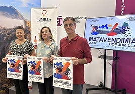 La alcaldesa de Jumilla, Severa González, tras la presentación de Matavendimia