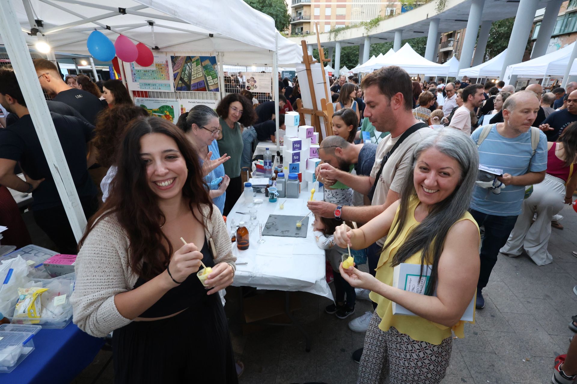 En imágenes, la Noche de los Investigadores en Murcia