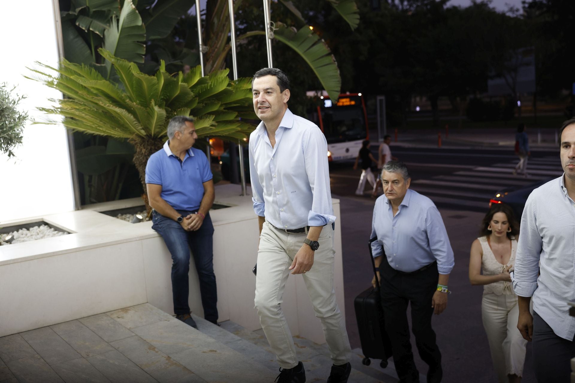 En imágenes, llegada de los presidentes autonómicos del PP a la cumbre de Murcia