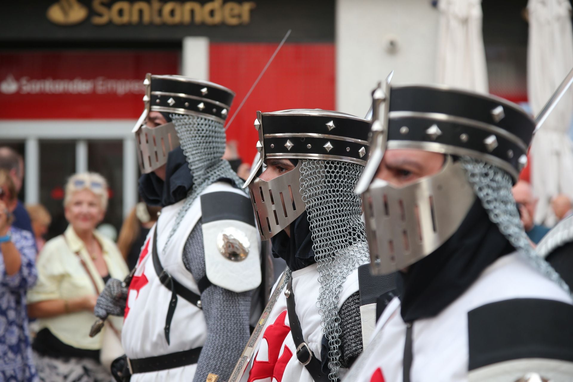 Las imágenes del gran desfile de Carthagineses y Romanos