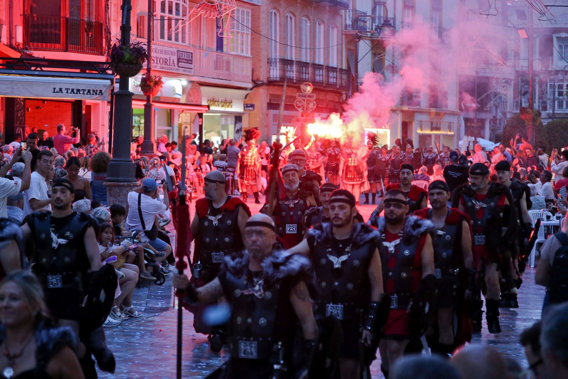Las imágenes del gran desfile de Carthagineses y Romanos