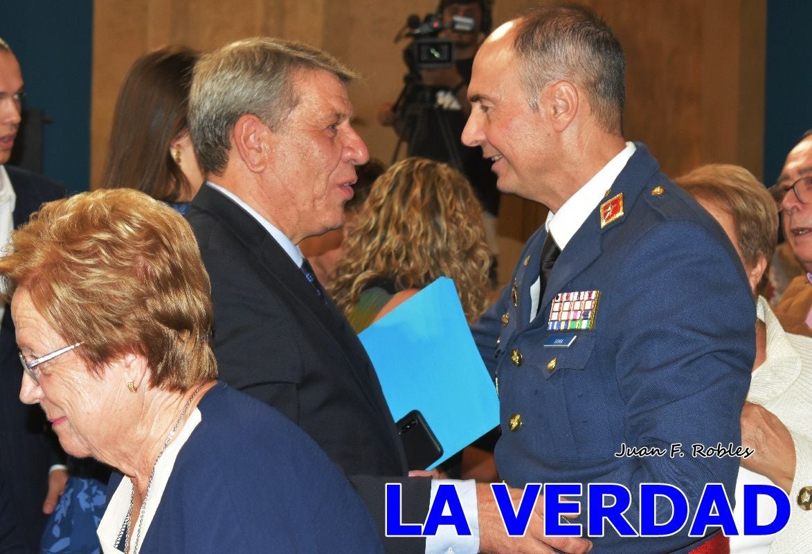 Imágenes de la entrega del título de Hijo Predilecto de Caravaca al general Pascual Soria