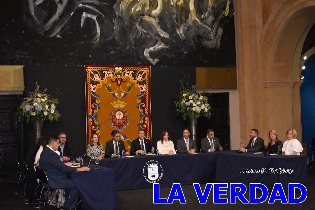 Imágenes de la entrega del título de Hijo Predilecto de Caravaca al general Pascual Soria