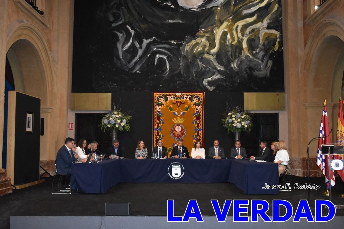 Imágenes de la entrega del título de Hijo Predilecto de Caravaca al general Pascual Soria