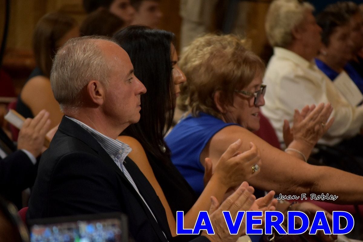 Imágenes de la entrega del título de Hijo Predilecto de Caravaca al general Pascual Soria