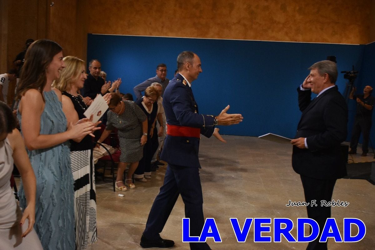 Imágenes de la entrega del título de Hijo Predilecto de Caravaca al general Pascual Soria