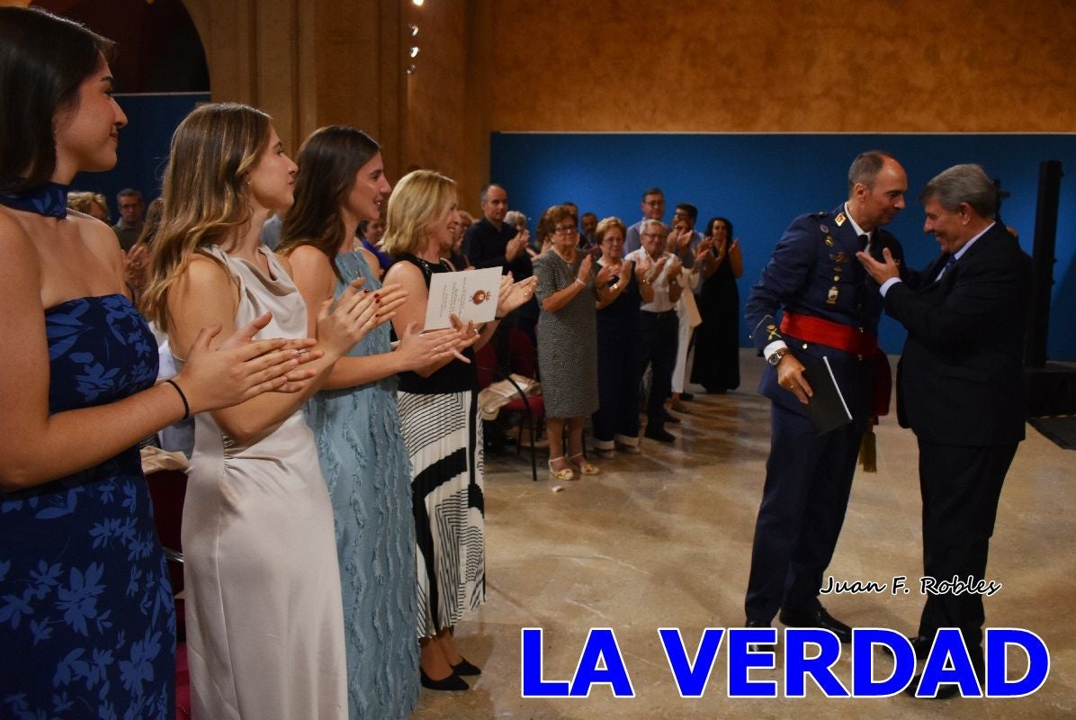 Imágenes de la entrega del título de Hijo Predilecto de Caravaca al general Pascual Soria