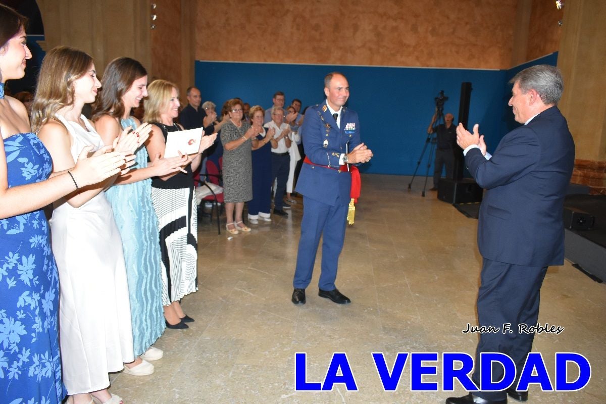 Imágenes de la entrega del título de Hijo Predilecto de Caravaca al general Pascual Soria