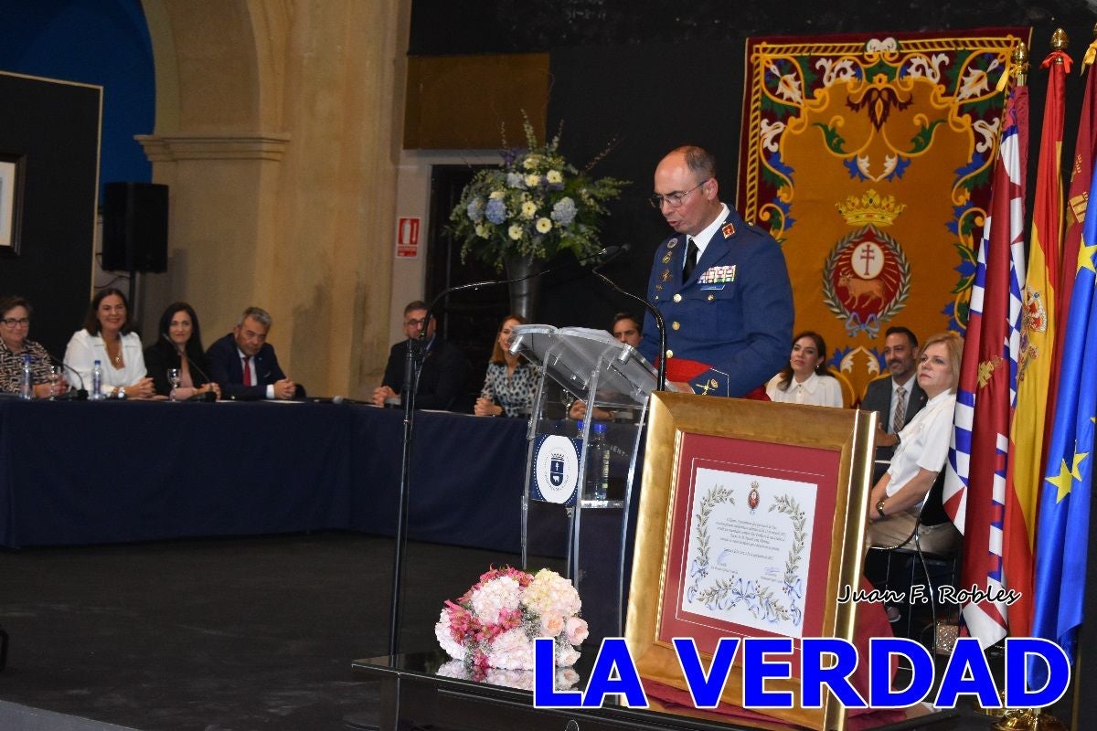 Imágenes de la entrega del título de Hijo Predilecto de Caravaca al general Pascual Soria