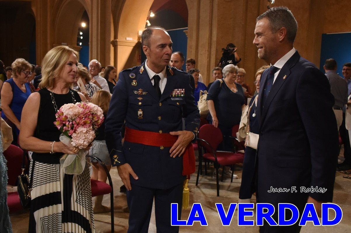 Imágenes de la entrega del título de Hijo Predilecto de Caravaca al general Pascual Soria