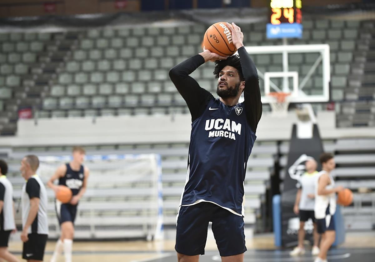 Gates, en un entrenamiento de pretemprorada.
