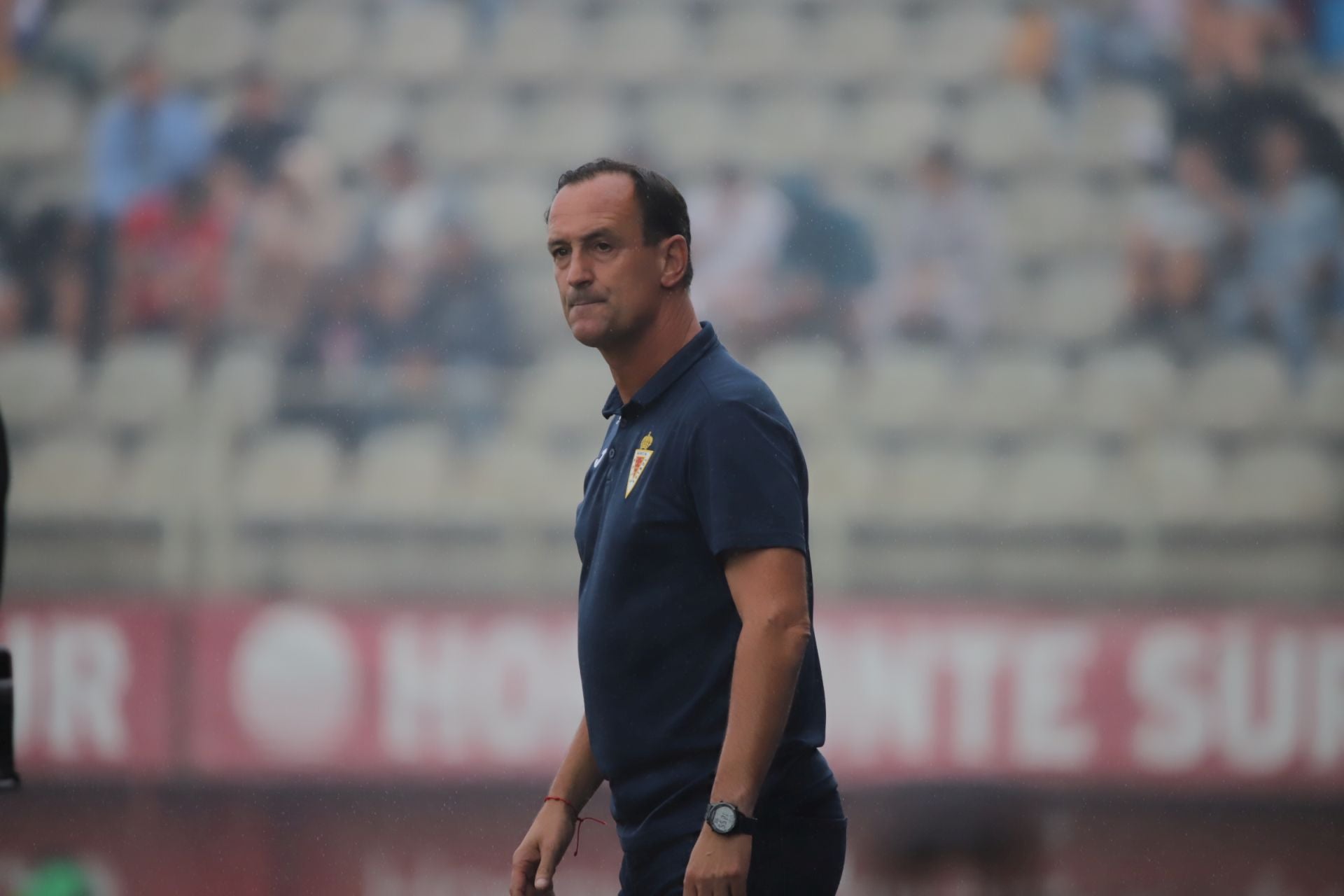 El Real Murcia pierde y vuelve a dejar una imagen paupérrima, en imágenes