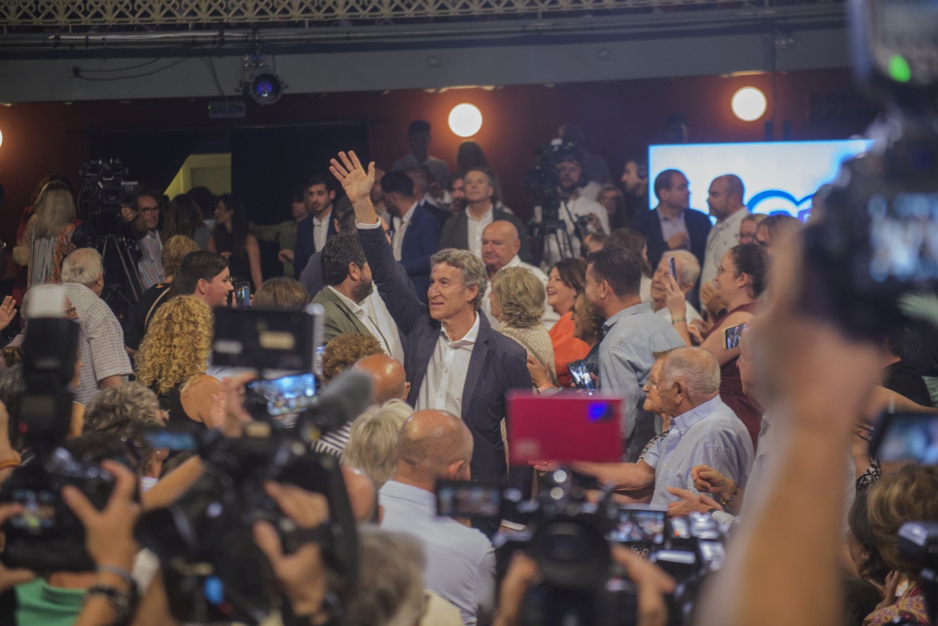 En imágenes, el cierre en el Teatro Circo de Murcia de la cumbre de barones del PP