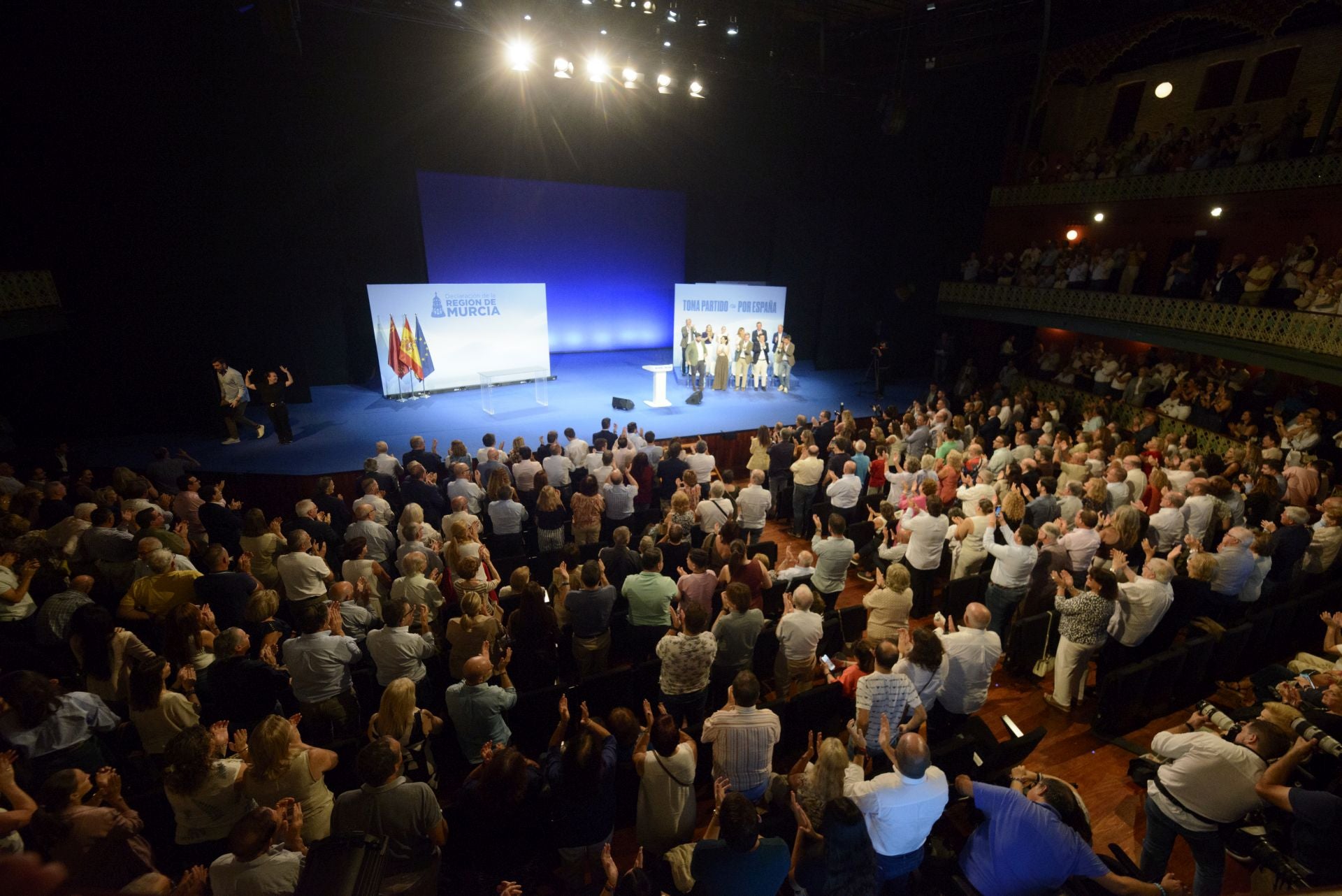En imágenes, el cierre en el Teatro Circo de Murcia de la cumbre de barones del PP