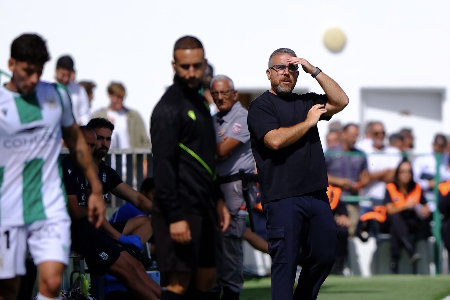 El FC Cartagena sufre un duro castigo en Sanlúcar, en imágenes