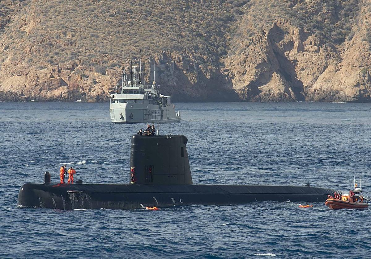La Armada evalúa sus métodos de rescate en Cartagena, en imágenes