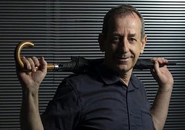 El escritor Emilio Gavilanes (Madrid, 1956).