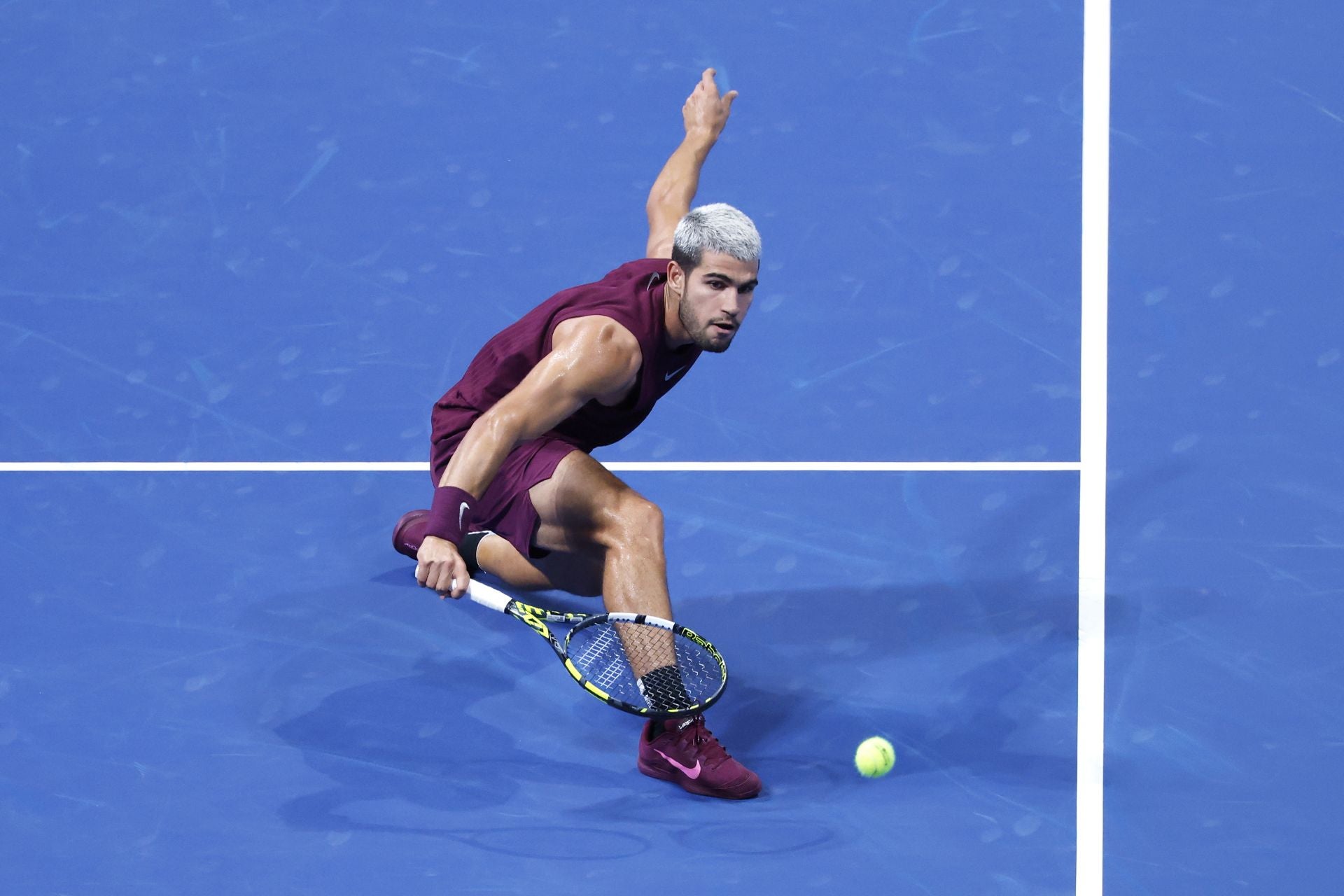 En imágenes, Carlos Alcaraz gana en Tokio su octavo título del año