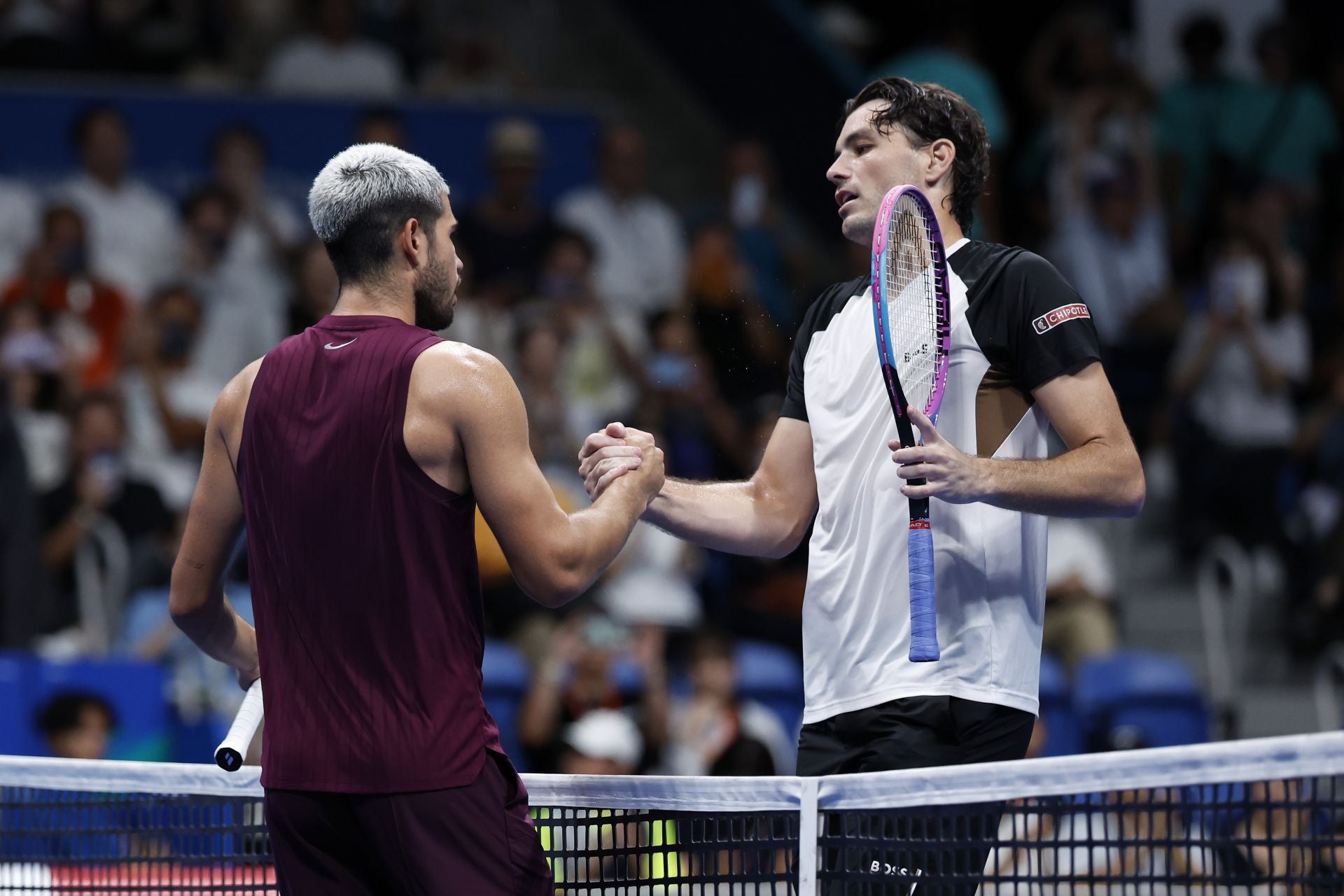 En imágenes, Carlos Alcaraz gana en Tokio su octavo título del año