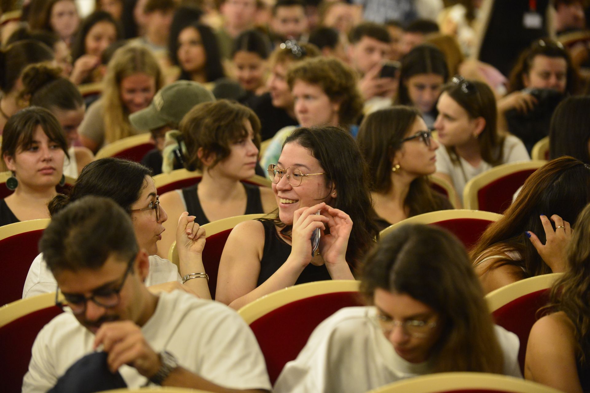 En imágenes, la bienvenida de los alumnos internacionales de la UMU