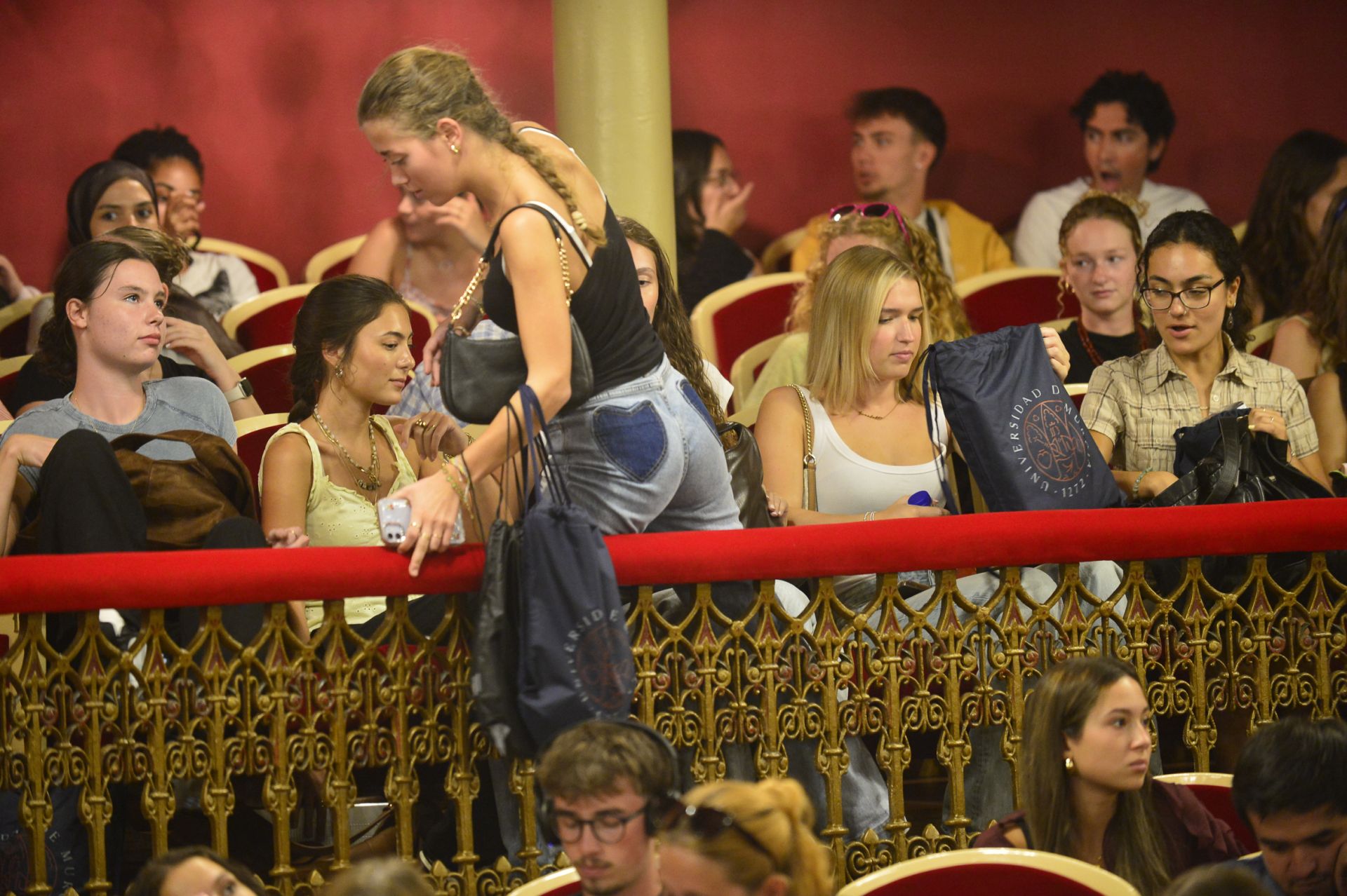 En imágenes, la bienvenida de los alumnos internacionales de la UMU