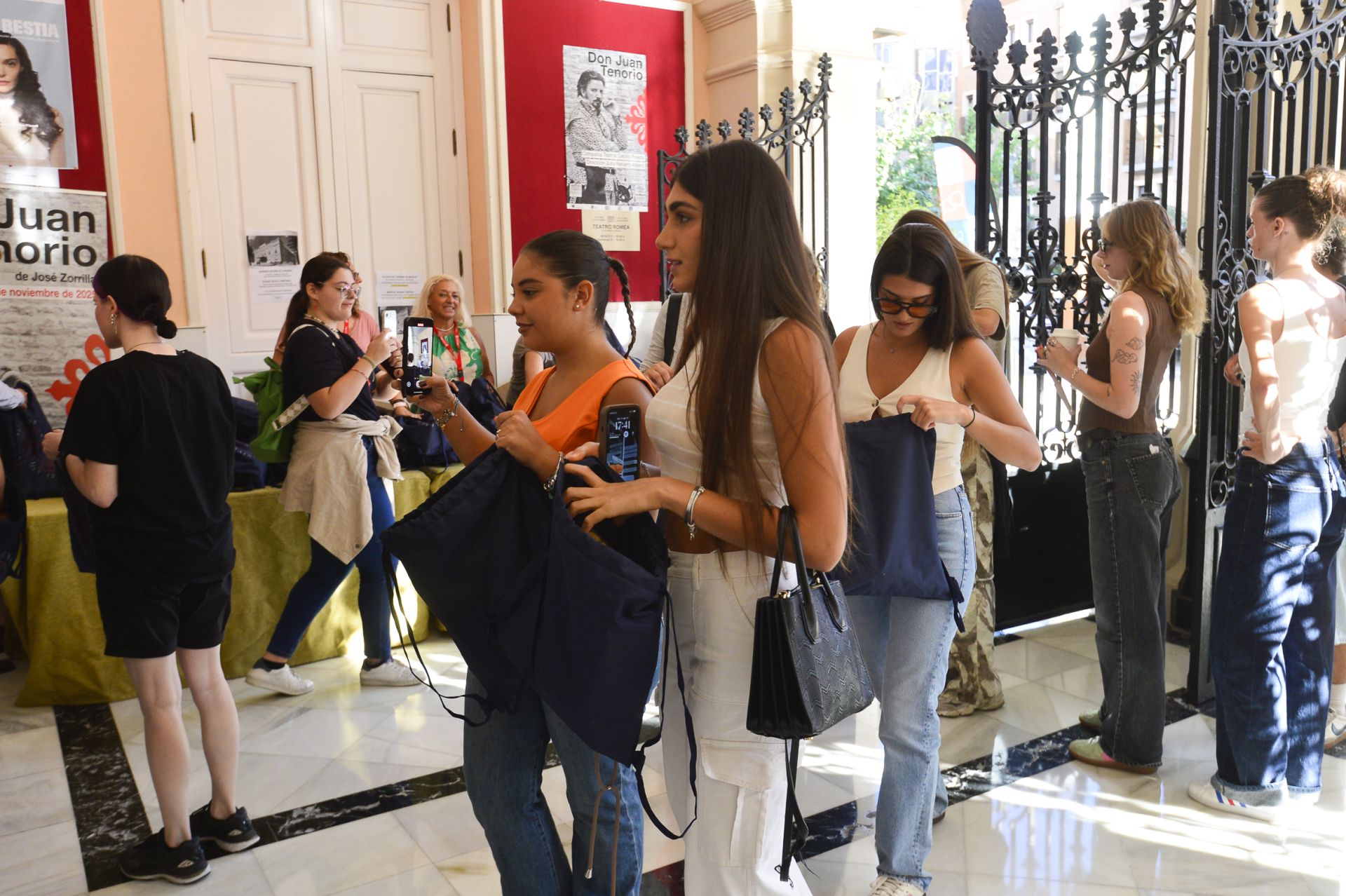 En imágenes, la bienvenida de los alumnos internacionales de la UMU