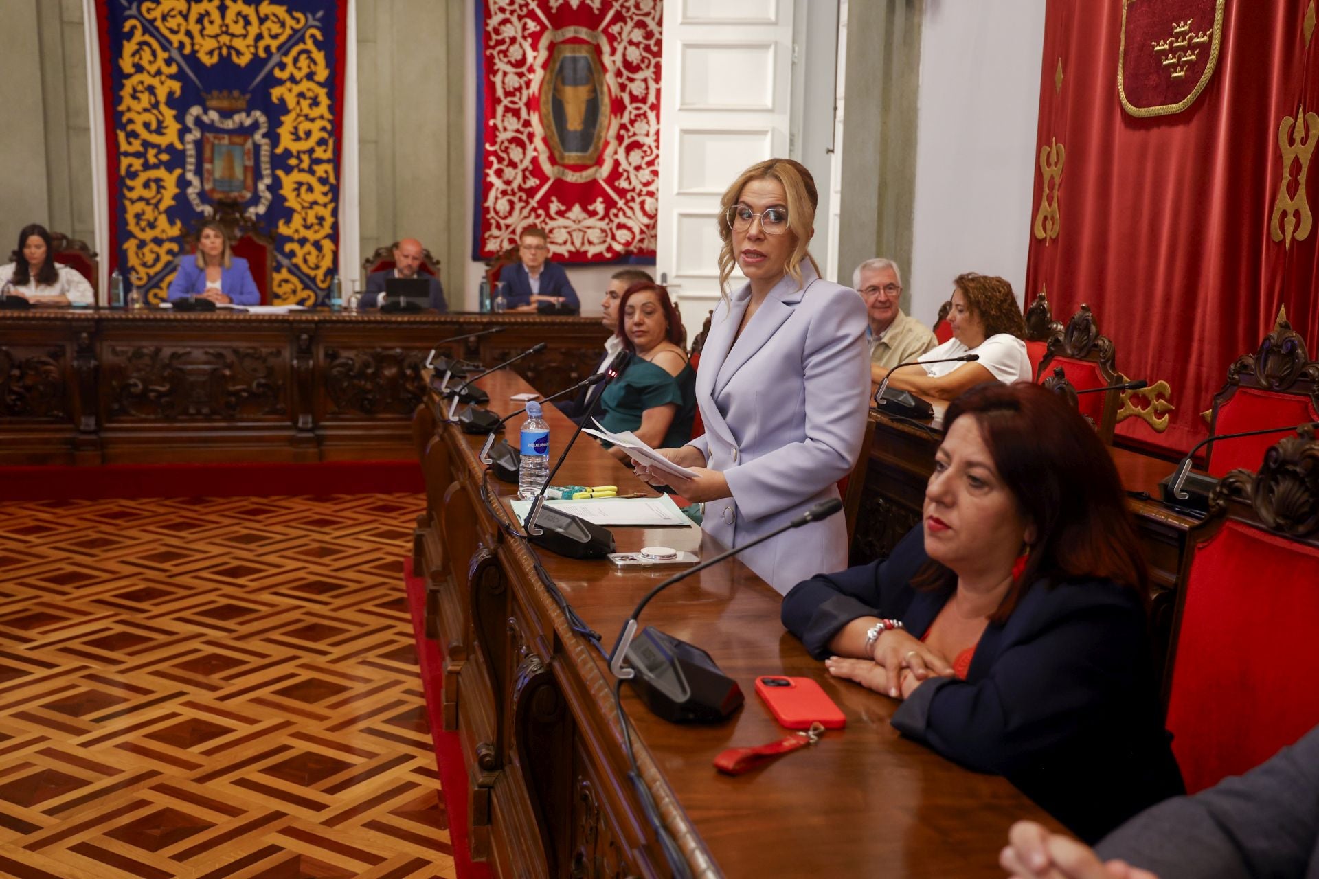 Las imágenes del adiós a la política de Ana Belén Castejón