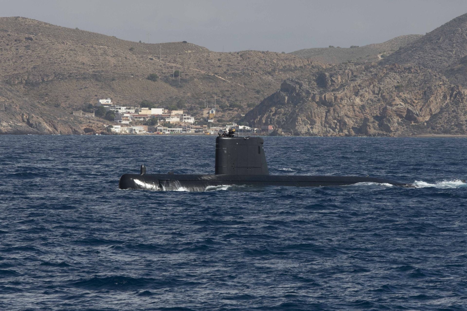 La Armada evalúa sus métodos de rescate en Cartagena, en imágenes
