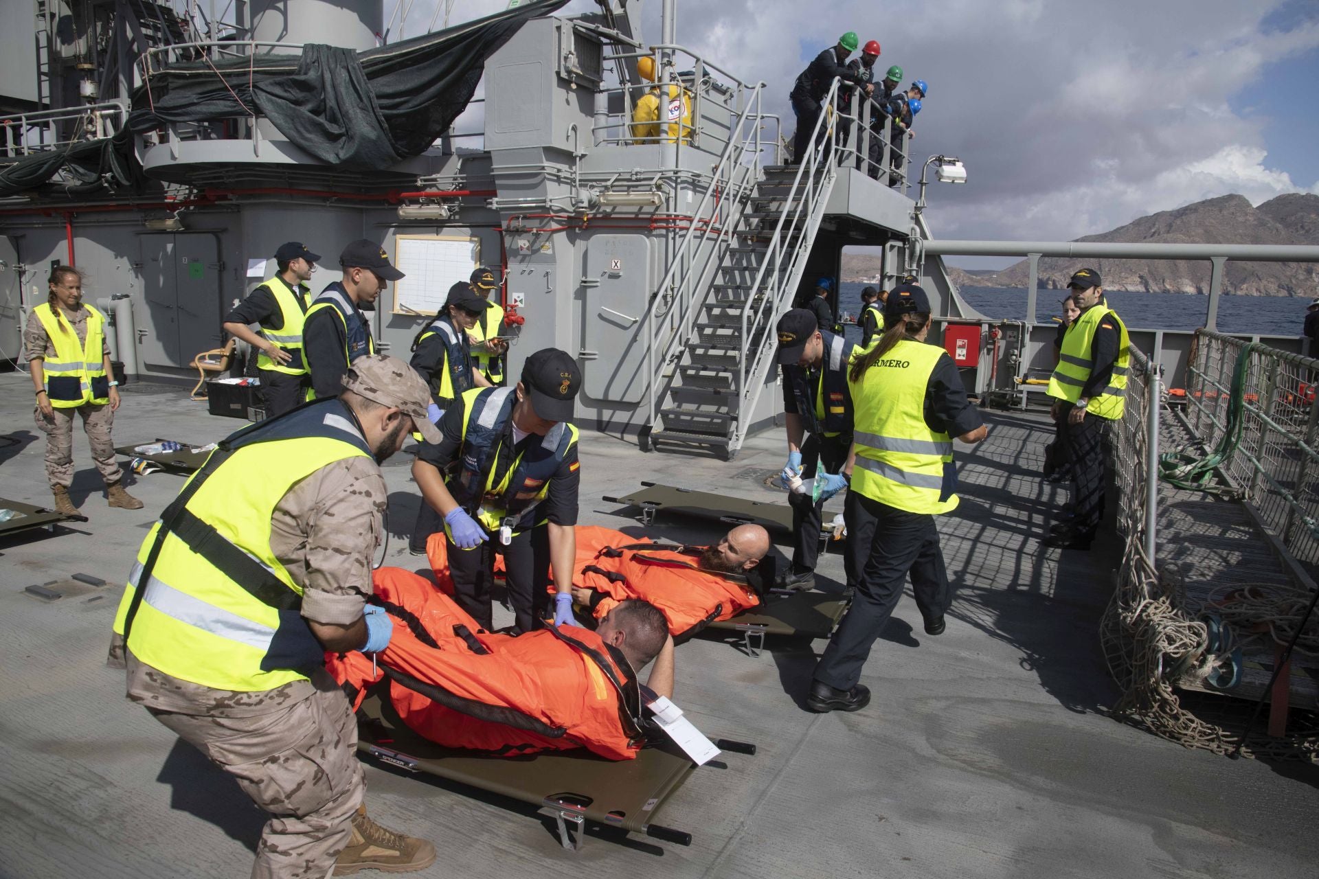 La Armada evalúa sus métodos de rescate en Cartagena, en imágenes