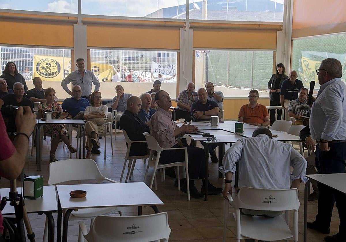 Las imágenes de la protesta de los vecinos de Los Camachos contra la planta de biogás