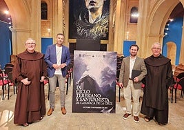 Padre Sergio Marqueta, José Francisco García (alcalde), Javier Marín (Cátedra Juan de Yepes) y padre Pascual Gil.