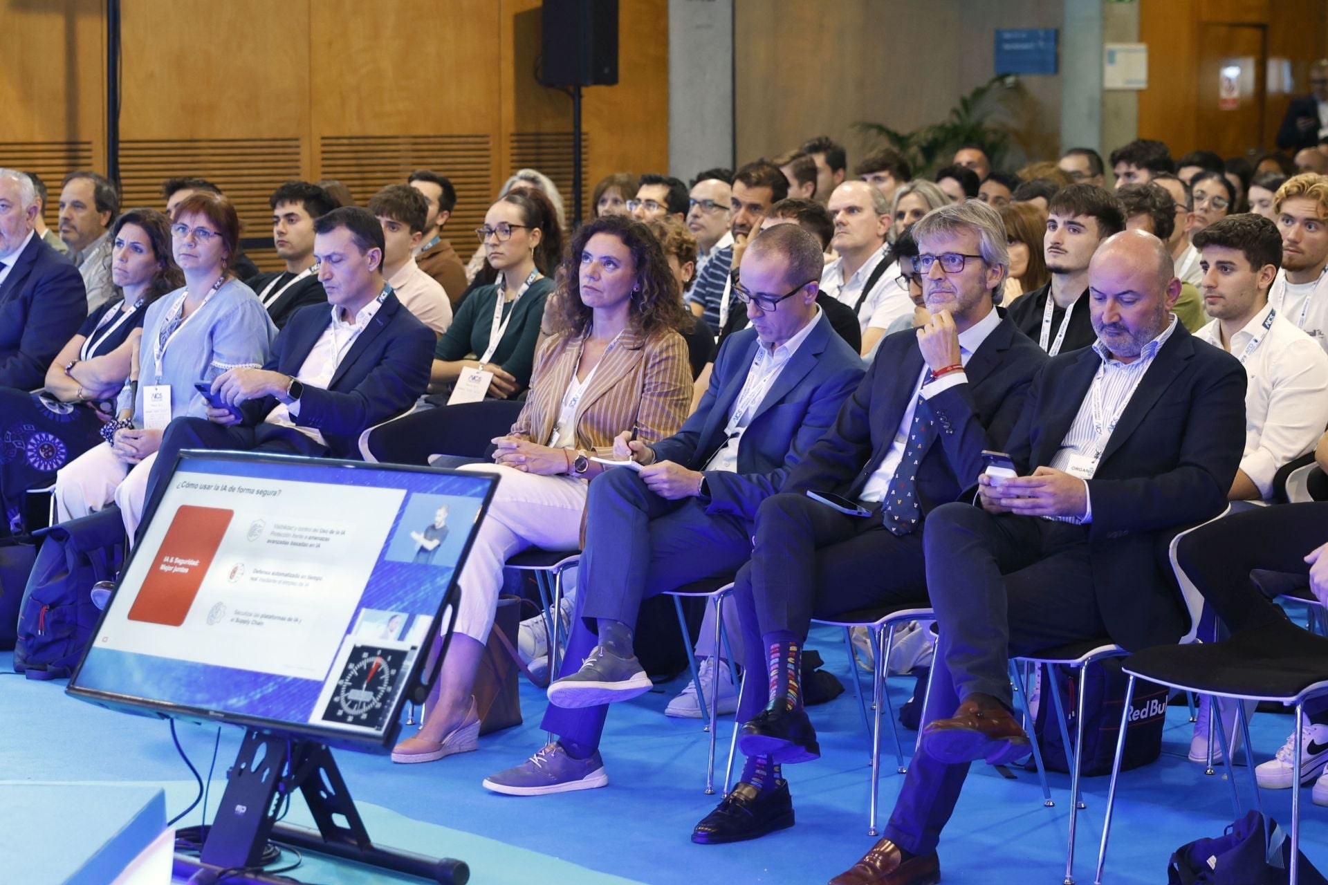 Las imágenes de Iker Jiménez en la &#039;Summit IA &amp; Ciberseguridad&#039; celebrada en Murcia