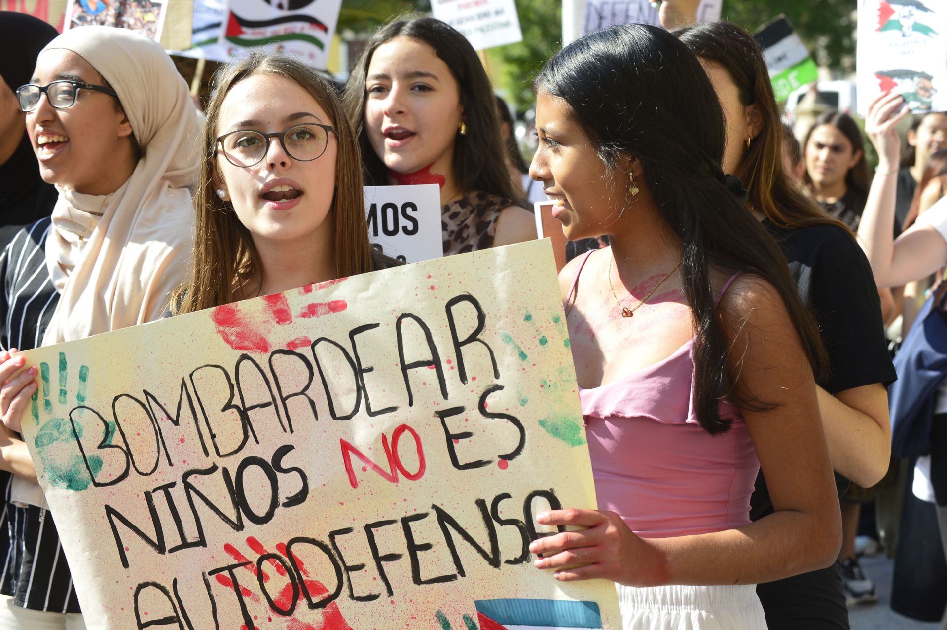 En imágenes, la protesta estudiantil contra el genocidio en Palestina a manos de Israel