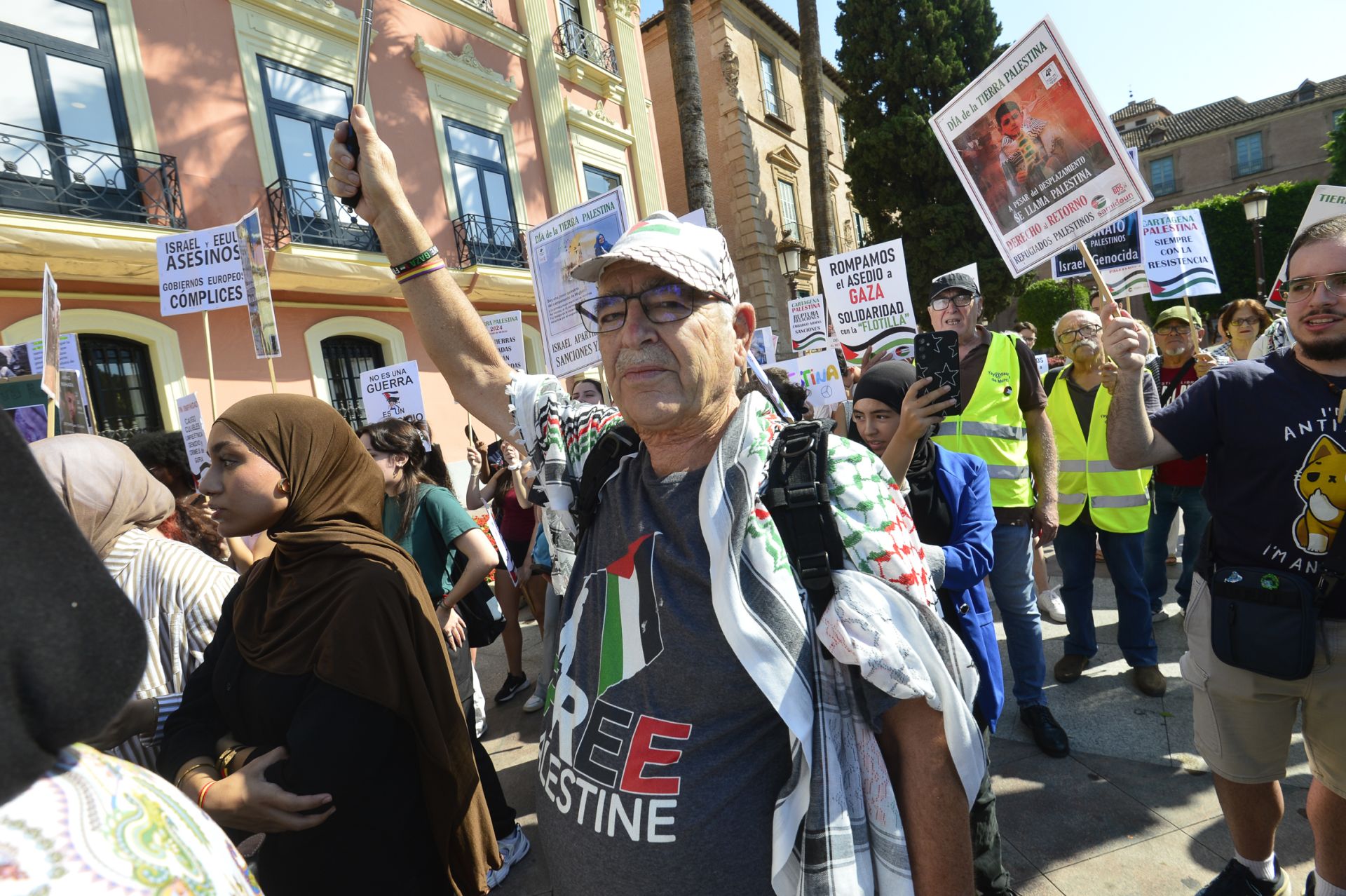 En imágenes, la protesta estudiantil contra el genocidio en Palestina a manos de Israel