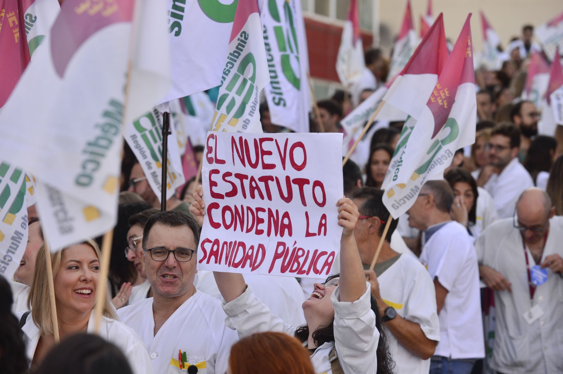En imágenes, huelga nacional de médicos en la Región de Murcia