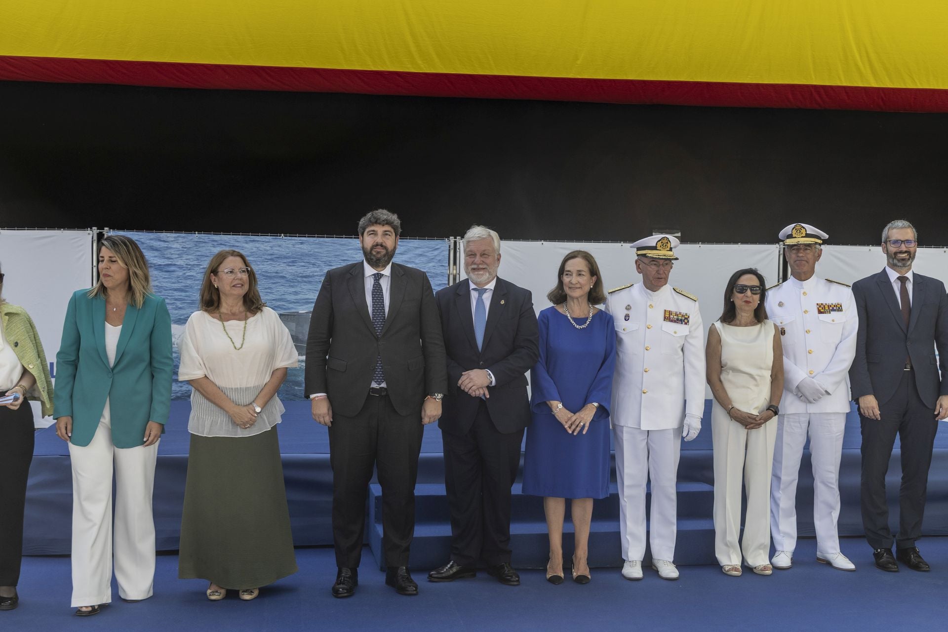 La puesta a flote del submarino S-82 &#039;Narciso Monturiol&#039;, en imágenes