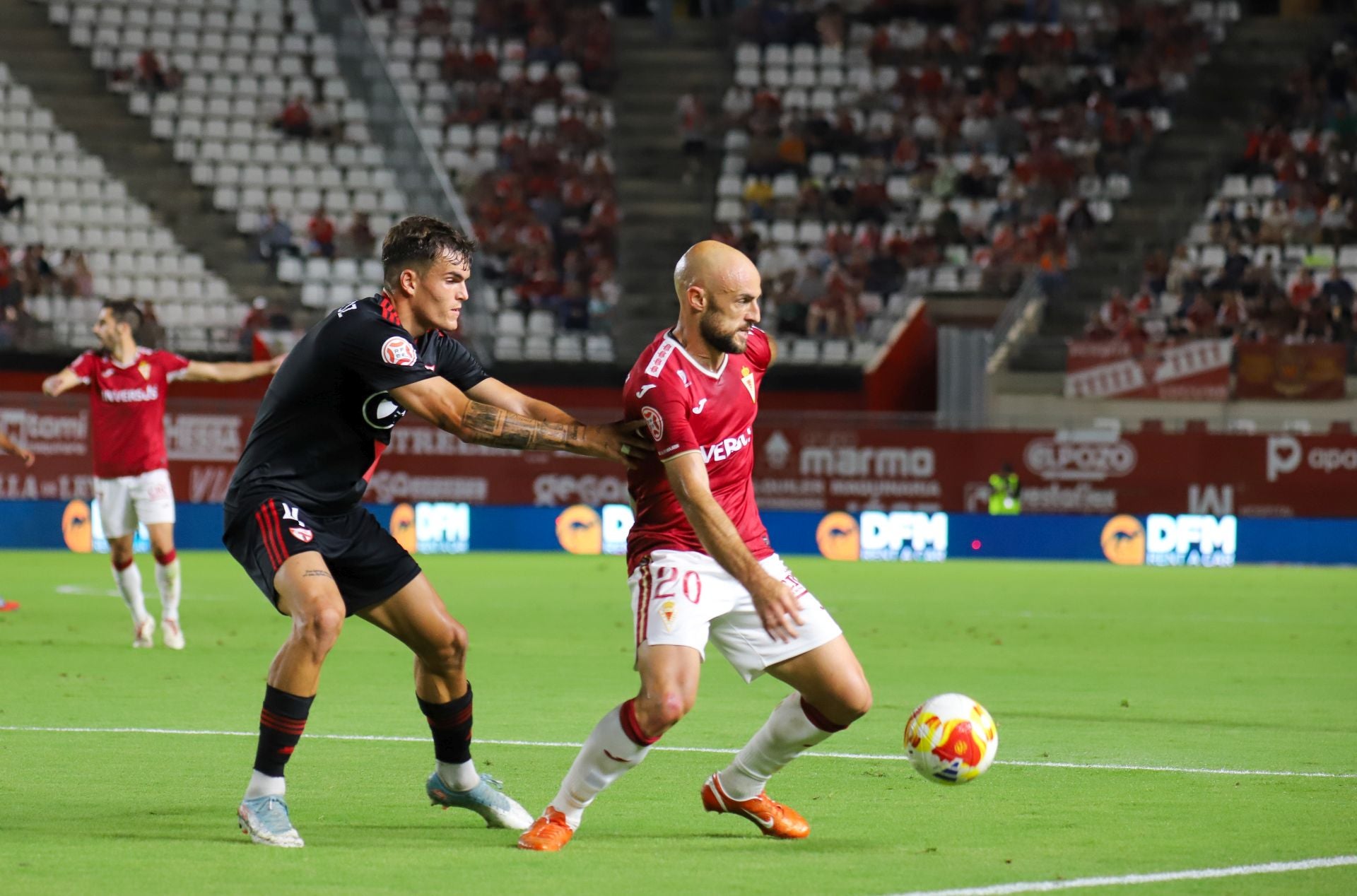 El Real Murcia se queda con la miel en los labios, en imágenes