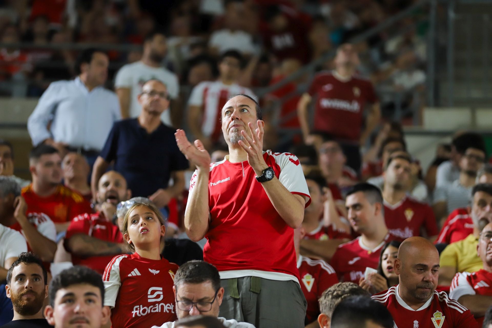 El Real Murcia se queda con la miel en los labios, en imágenes